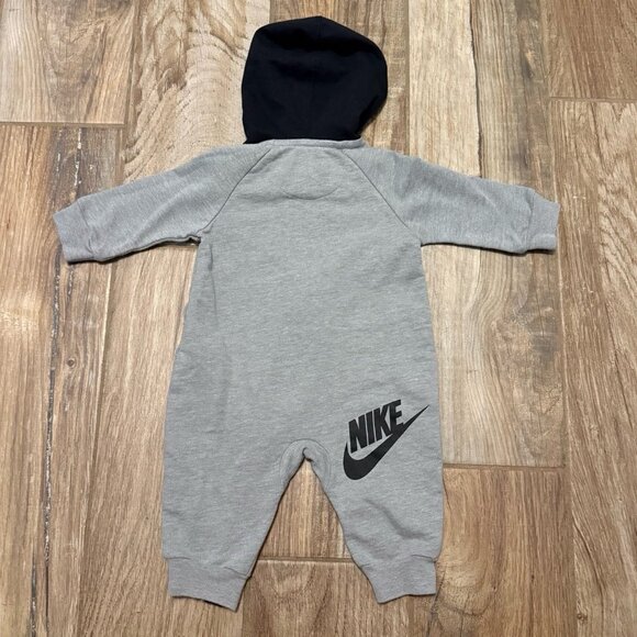 Nike Baby Boys Hooded Sportswear Chevron Coveralls - Picture 4 of 4